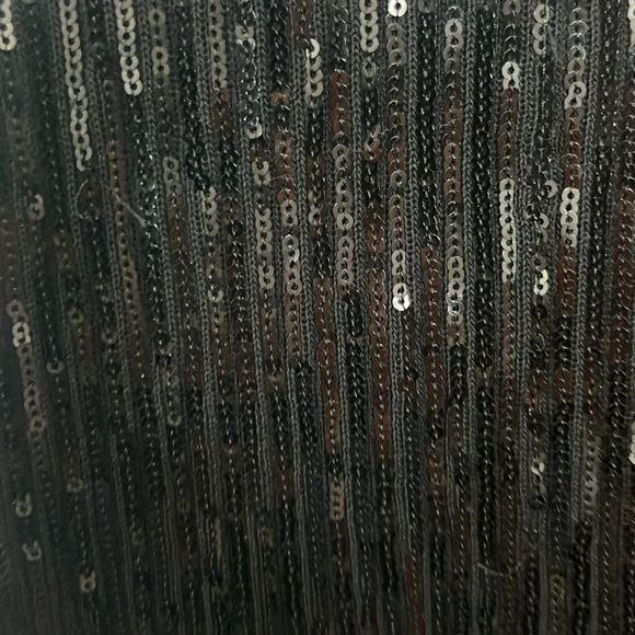 Black sequin tank top - Picture 3 of 3